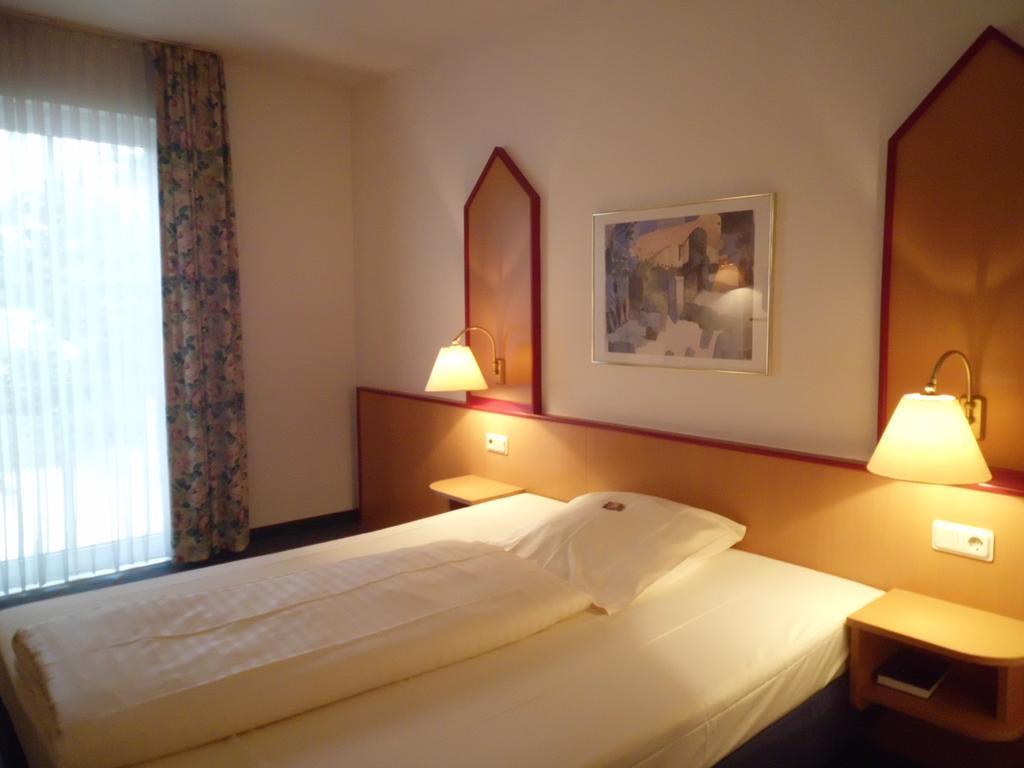 Hotel Montana Lauenau Eksteriør bilde