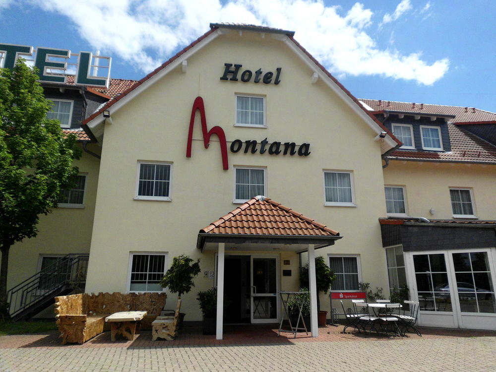 Hotel Montana Lauenau Eksteriør bilde