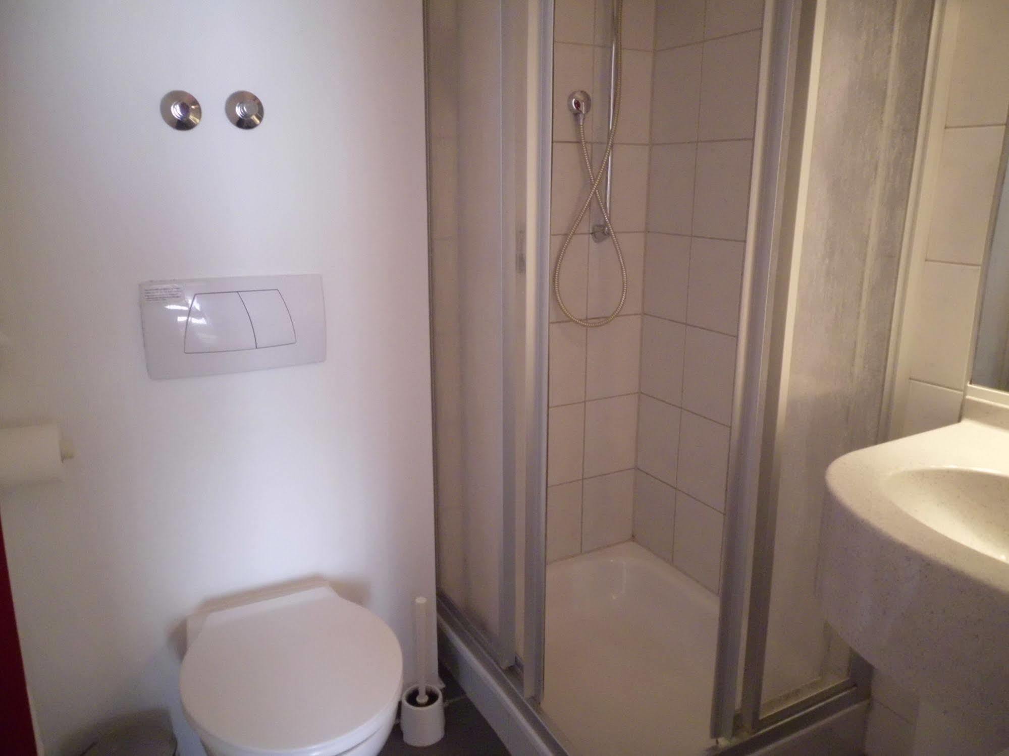 Hotel Montana Lauenau Eksteriør bilde