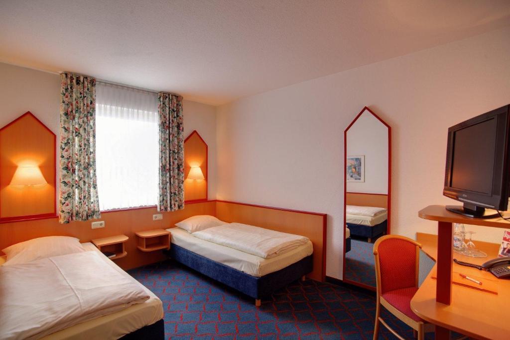 Hotel Montana Lauenau Eksteriør bilde